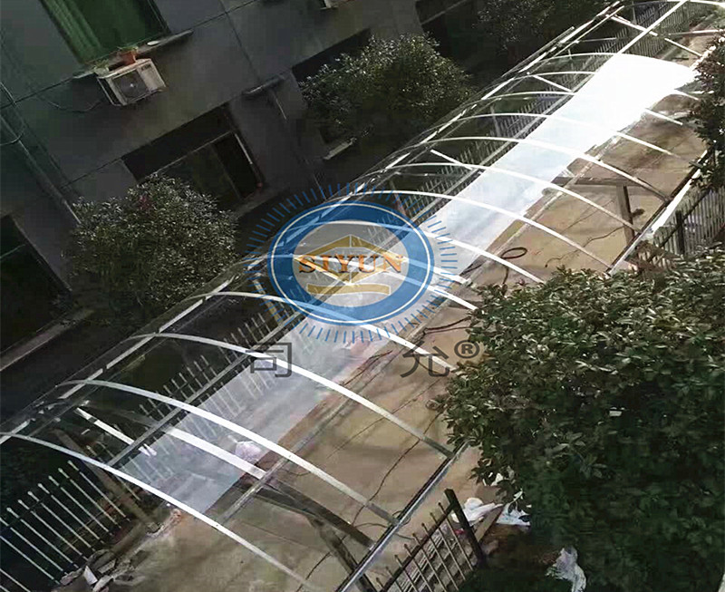 安徽合肥某小區(qū)戶外透明PC過(guò)道